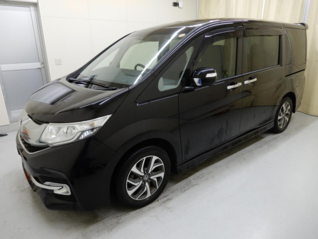 HONDA STEP WAGON 2017