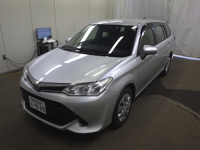 TOYOTA COROLLA FIELDER 2016