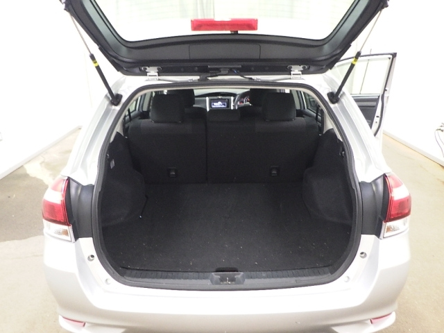 TOYOTA COROLLA FIELDER 2016