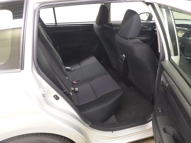 TOYOTA COROLLA FIELDER 2016