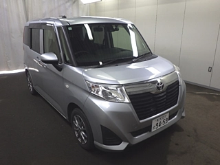TOYOTA ROOMY 2018