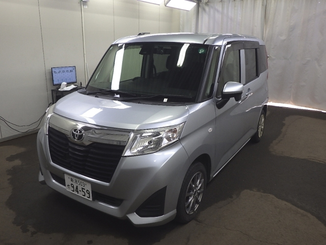 TOYOTA ROOMY 2018