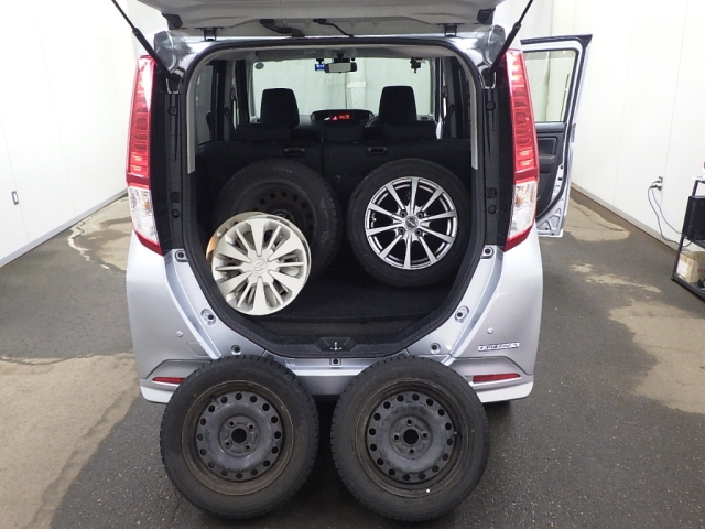 TOYOTA ROOMY 2018
