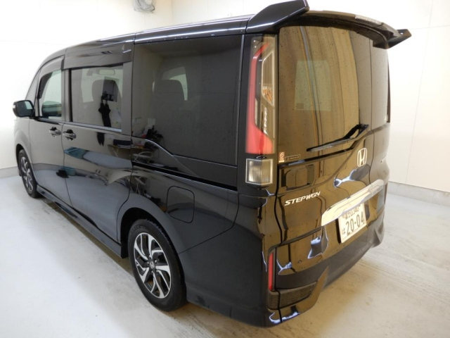 HONDA STEP WAGON 2021