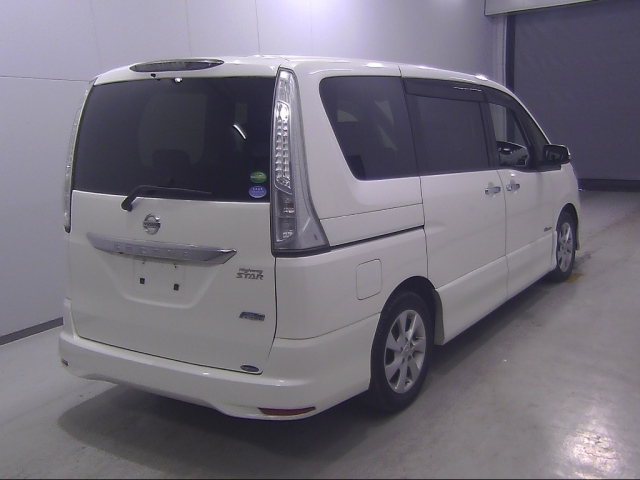 NISSAN SERENA 2012