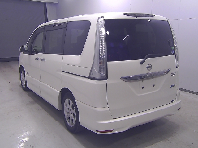 NISSAN SERENA 2012
