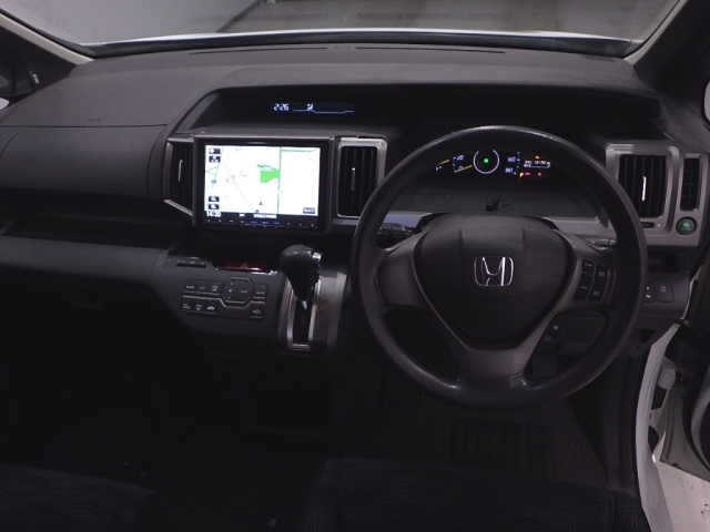 HONDA STEP WAGON 2012
