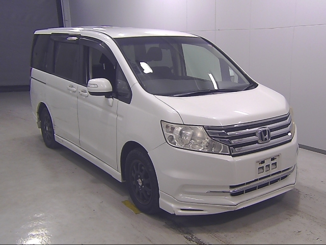 HONDA STEP WAGON 2012