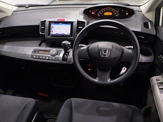 HONDA FREED 2009