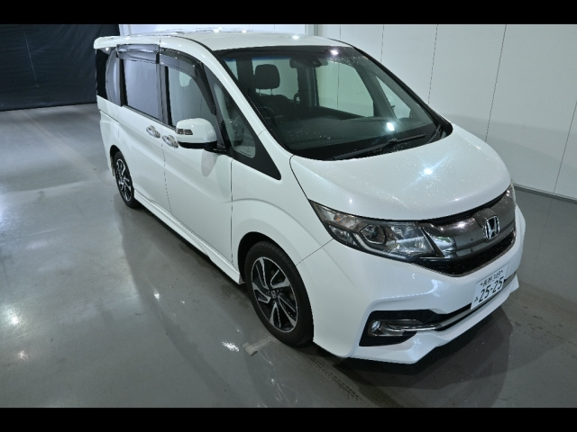 HONDA STEP WAGON 2017