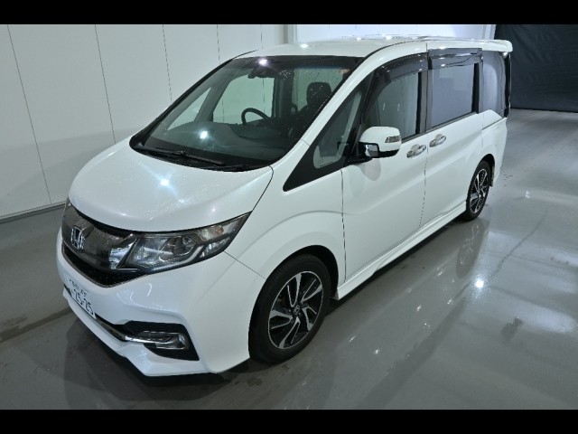 HONDA STEP WAGON 2017