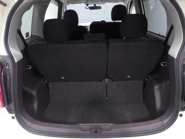 TOYOTA PORTE 2012