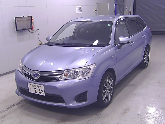 TOYOTA COROLLA FIELDER 2013