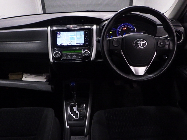 TOYOTA COROLLA FIELDER 2013