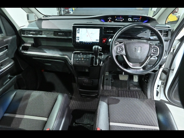 HONDA STEP WAGON 2015