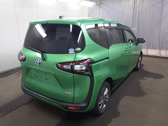 TOYOTA SIENTA 2016