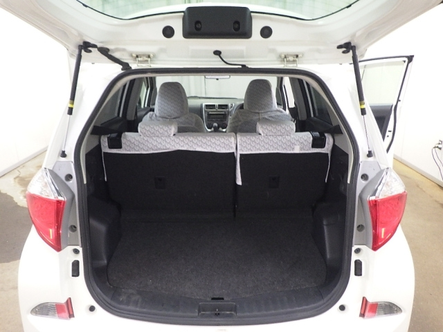 TOYOTA RACTIS 2011