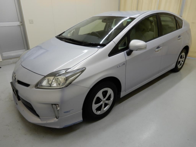 TOYOTA PRIUS 2014