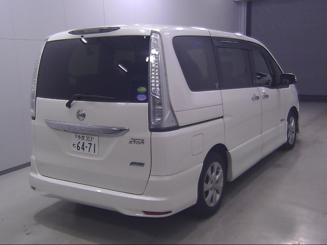 NISSAN SERENA 2013