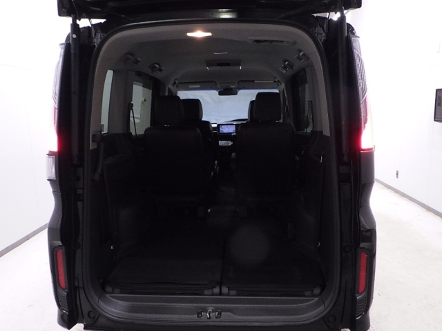 HONDA STEP WAGON 2017