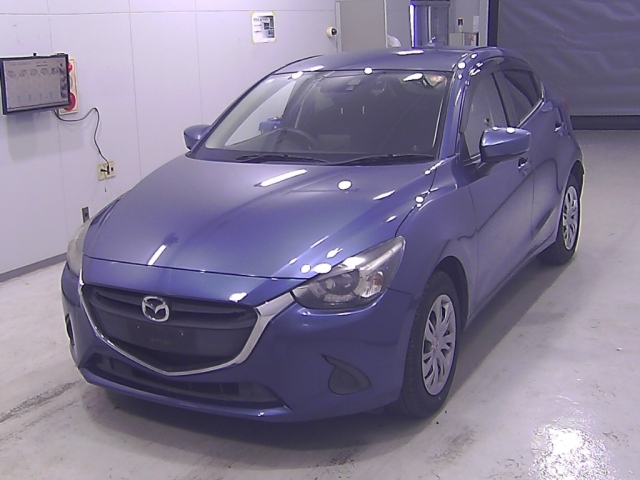 MAZDA DEMIO 2017