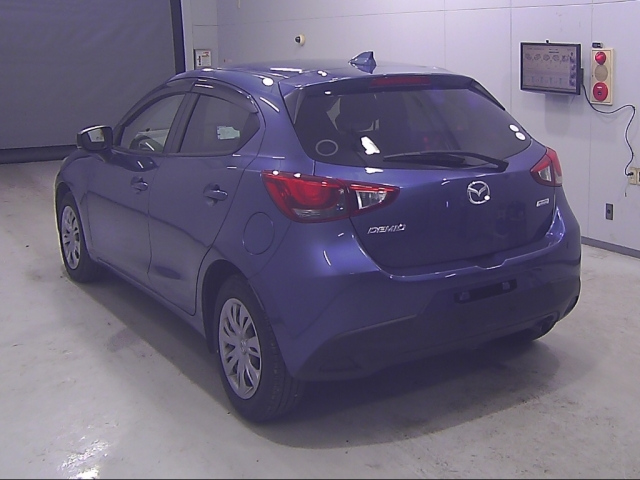 MAZDA DEMIO 2017
