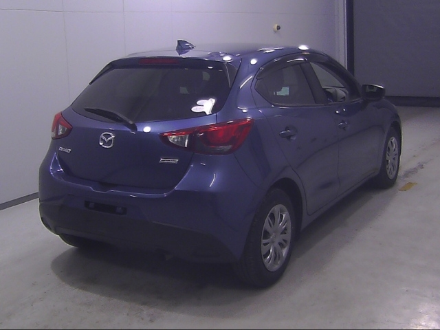 MAZDA DEMIO 2017