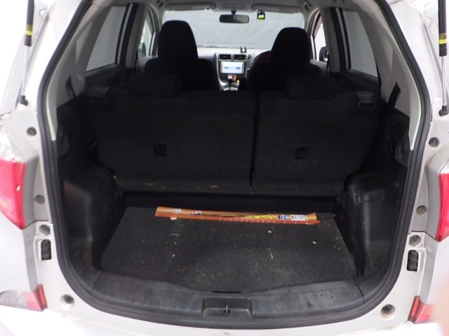 TOYOTA RACTIS 2011