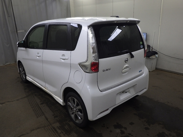 NISSAN DAYZ 2014