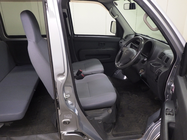 DAIHATSU HIJET VAN 2016