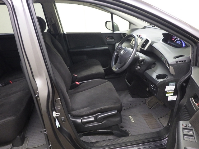 HONDA FREED 2014