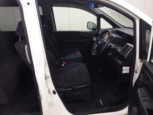 HONDA STEP WAGON 2009