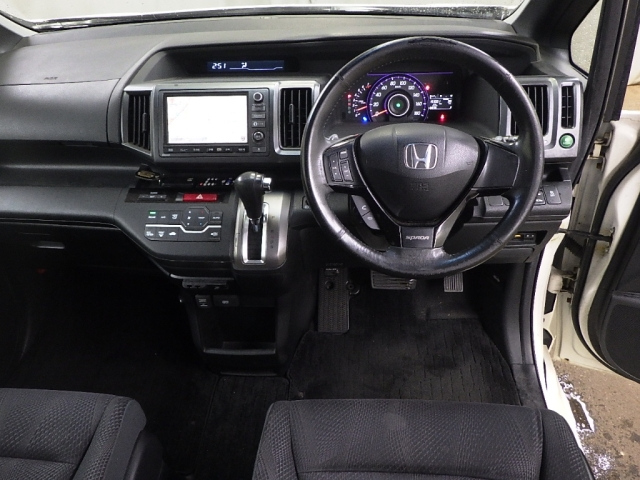 HONDA STEP WAGON 2009