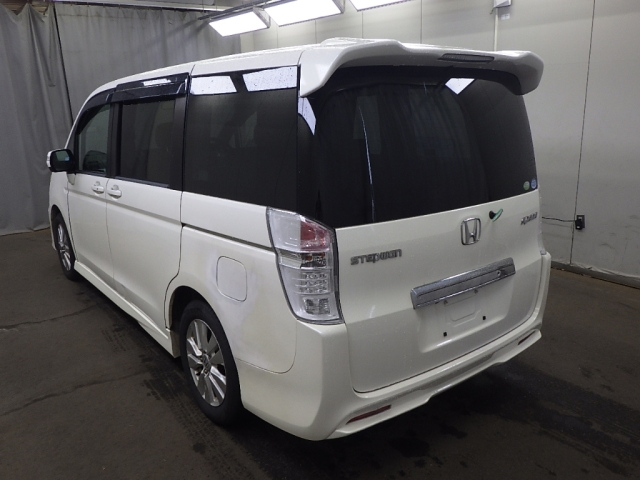 HONDA STEP WAGON 2009