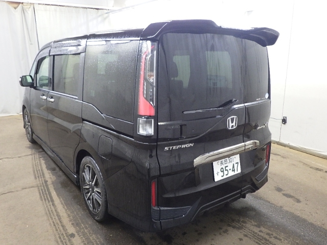 HONDA STEP WAGON 2017