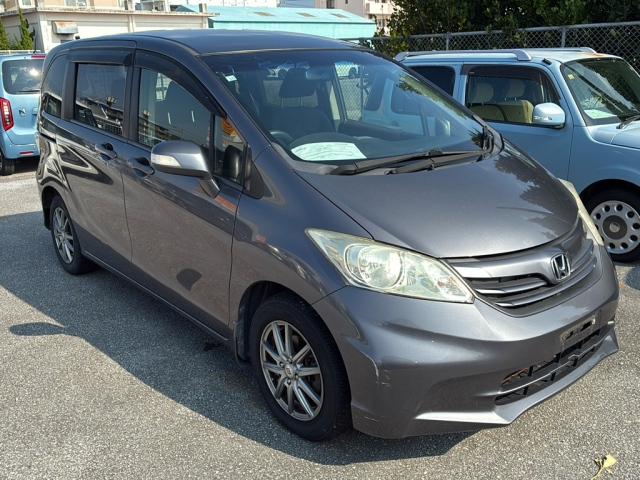 HONDA FREED 2013