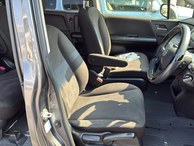 HONDA FREED 2013