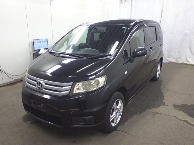 HONDA FREED 2010