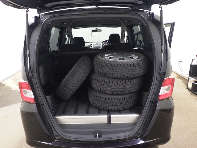 HONDA FREED 2010
