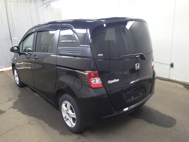 HONDA FREED 2010