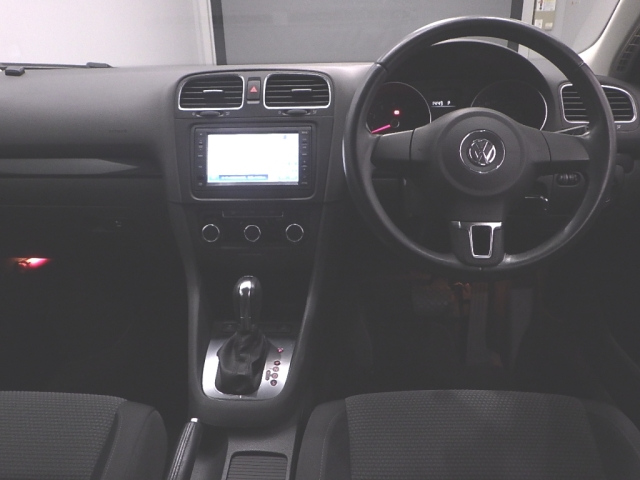 VOLKSWAGEN GOLF VARIANT 2012