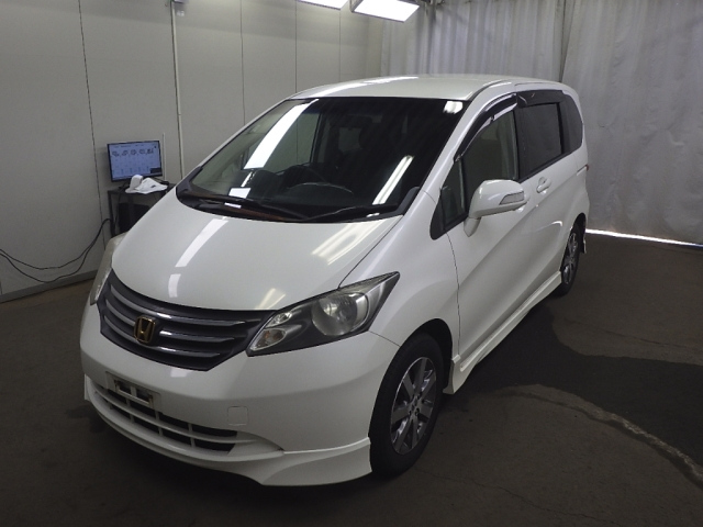 HONDA FREED 2010