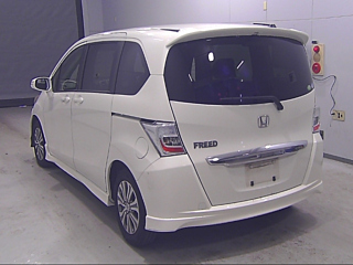 HONDA FREED 2012