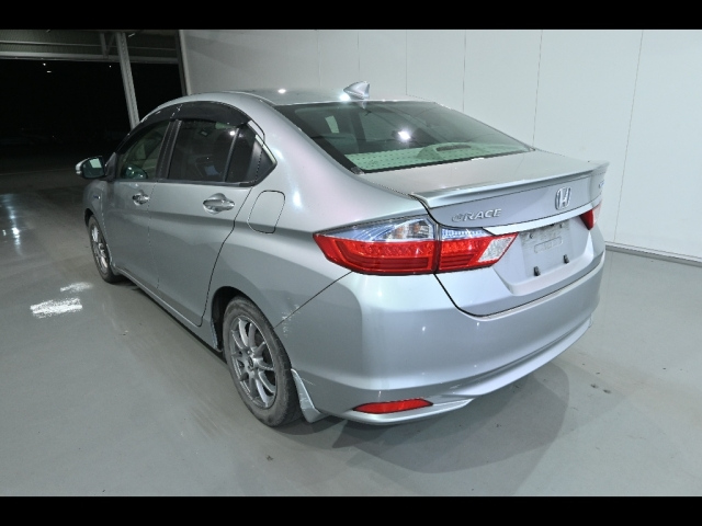 HONDA GRACE 2015
