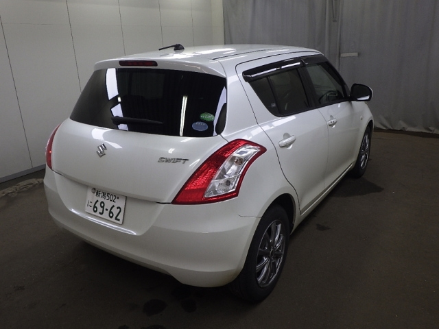SUZUKI SWIFT 2016