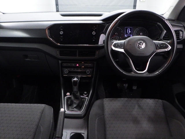 VOLKSWAGEN T-CROSS 2020