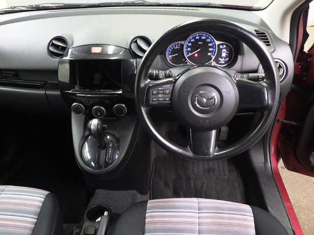 MAZDA DEMIO 2013