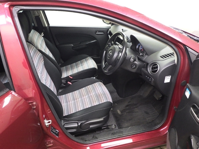 MAZDA DEMIO 2013