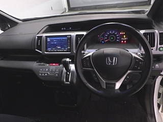 HONDA STEP WAGON 2012
