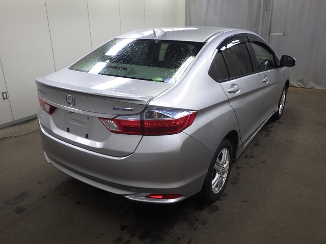 HONDA GRACE 2015
